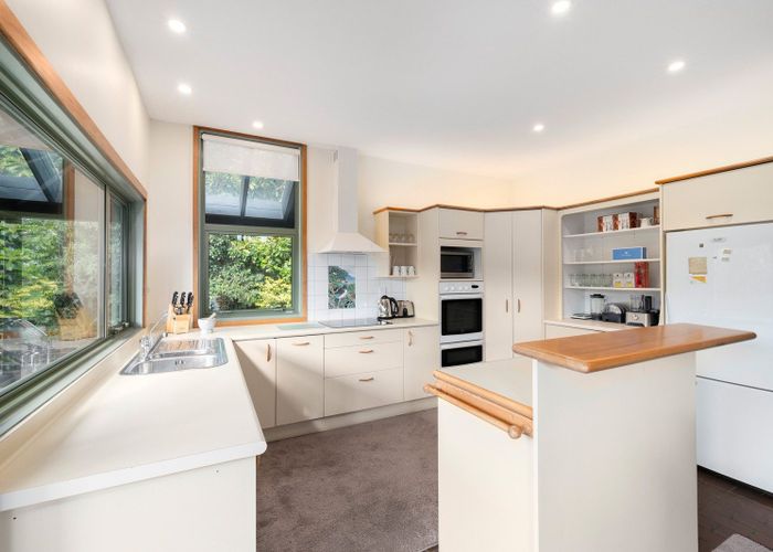  at 5 Indira Place, Khandallah, Wellington, Wellington