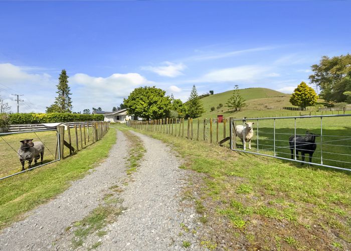  at 768 Mountain Road, Lepperton, New Plymouth, Taranaki