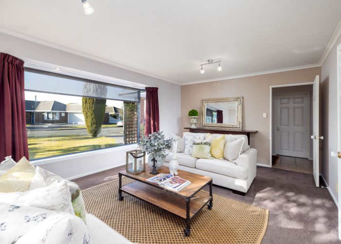  at 8 Mull Place, Broomfield, Christchurch