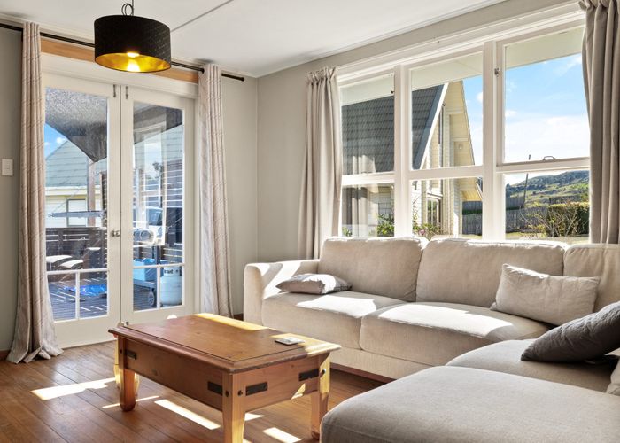  at 15 Thomas Street, Waikouaiti, Waikouaiti