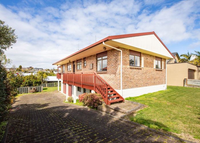  at 29 Lachlan Drive, Dinsdale, Hamilton, Waikato