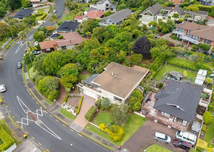  at 33 Castleton Drive, Mellons Bay, Manukau City, Auckland