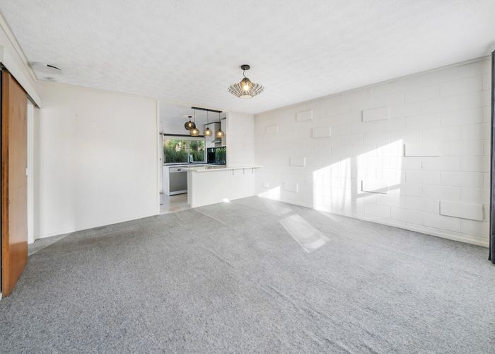  at 1/17 Emirau Place, Glenfield, North Shore City, Auckland