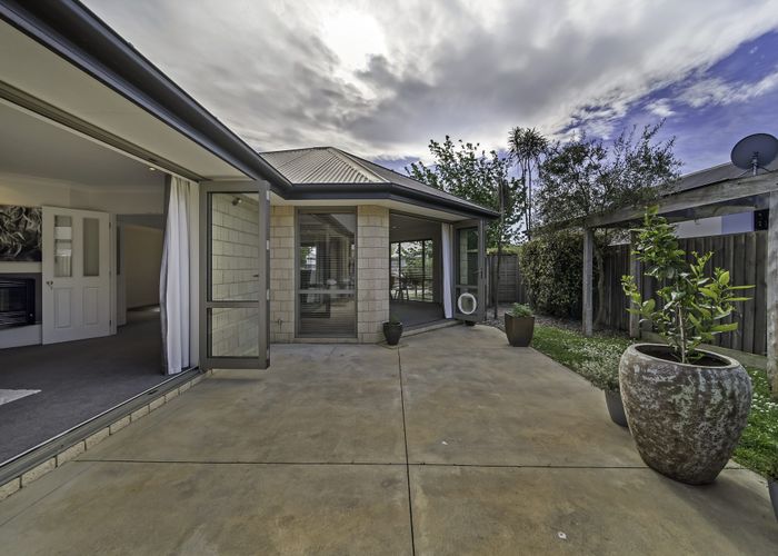 at 7 Milkers Gate, Parklands, Christchurch City, Canterbury