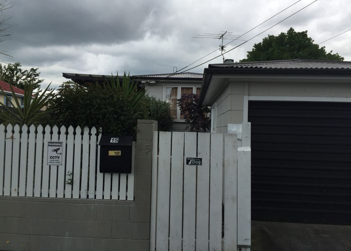  at 2/15 Kent Road, Manurewa, Auckland