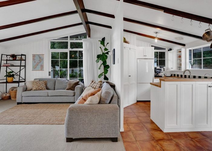  at 5 Prudence Place, Oakura, New Plymouth, Taranaki