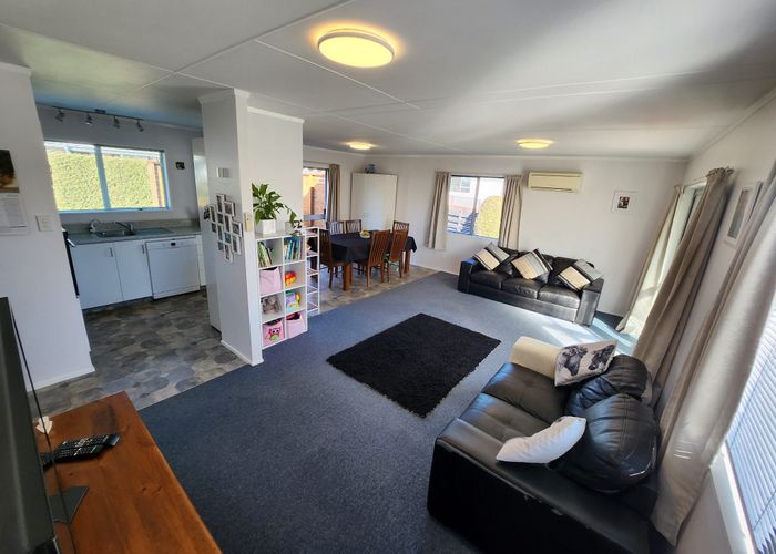  at 19 Washington Square, Paeroa, Paeroa