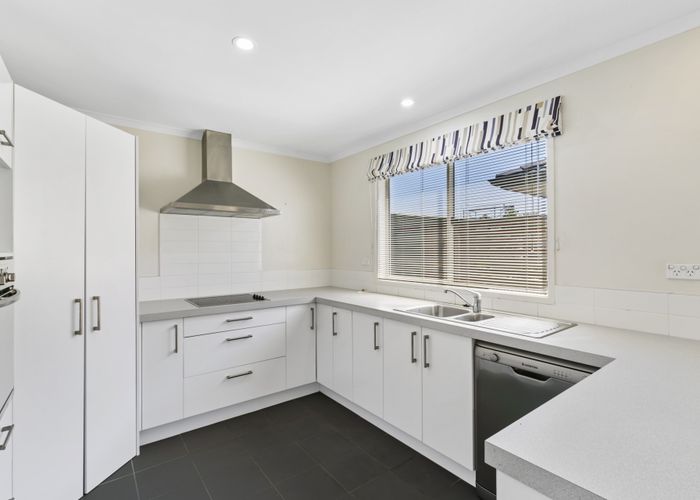  at 17 Cresta Drive, Katikati, Katikati