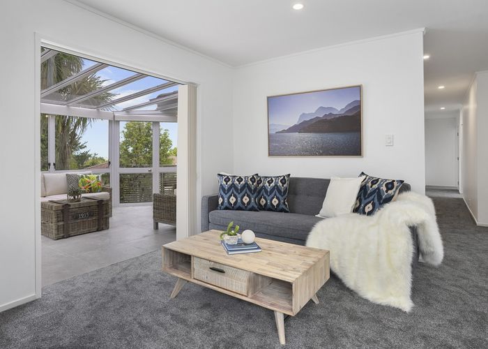  at 18 Cottam Grove, Northcross, Auckland