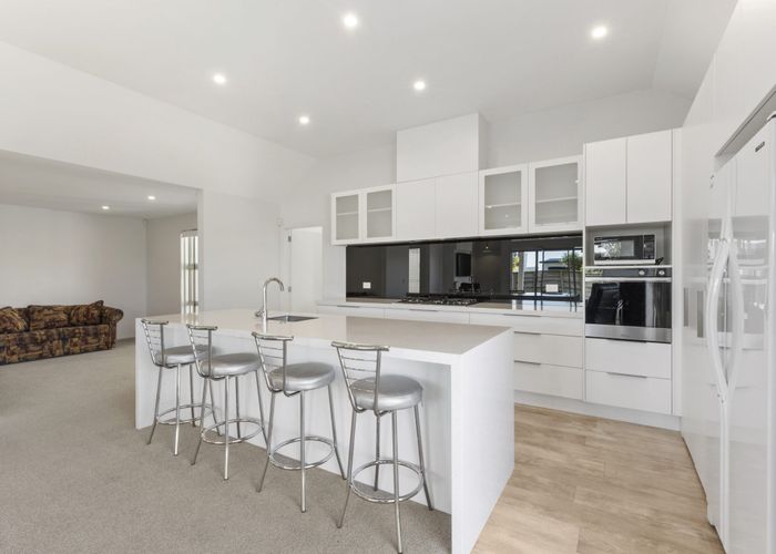  at 66 Cedarwood Street, Woodridge, Wellington