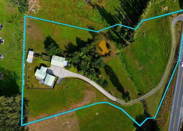  at 2352 River Road, Horsham Downs