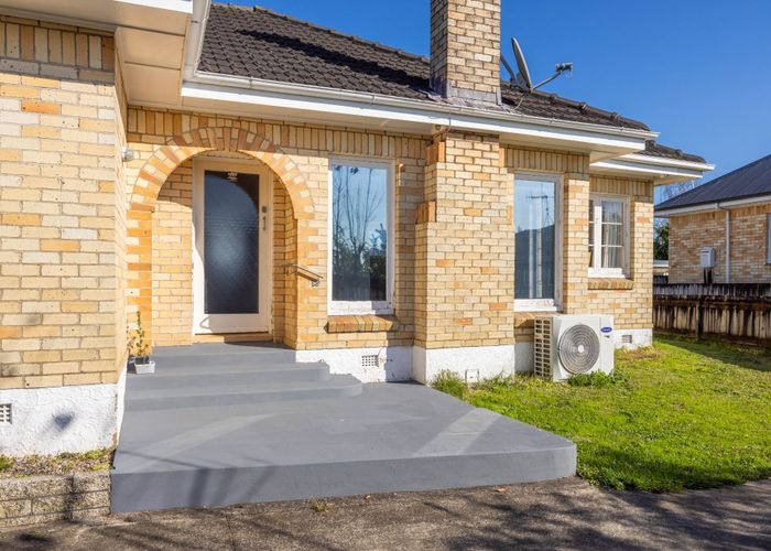  at 15 Carey Street, Maeroa, Hamilton, Waikato