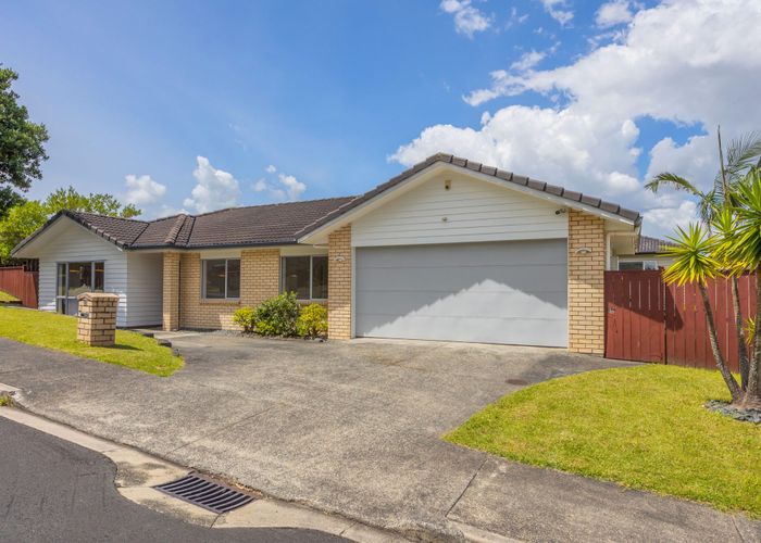  at 55 South Kensington Way, Henderson, Waitakere City, Auckland