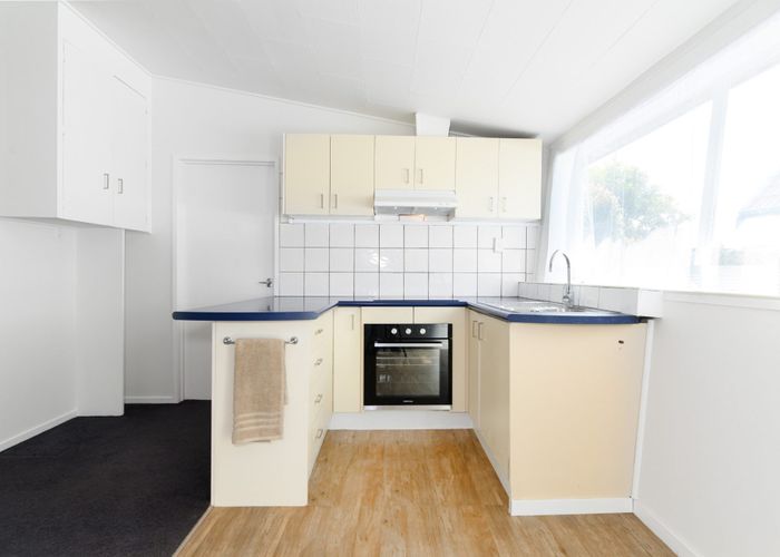  at 4/93 Donovan Street, Blockhouse Bay, Auckland