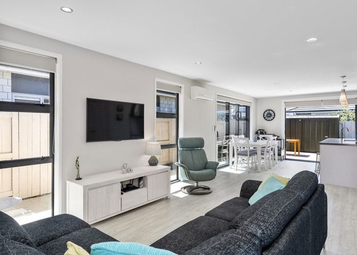  at 3 Piata Street, Papamoa Beach, Papamoa