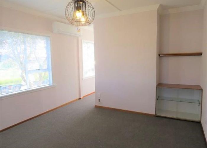  at 35 Breakwater Road, Moturoa, New Plymouth