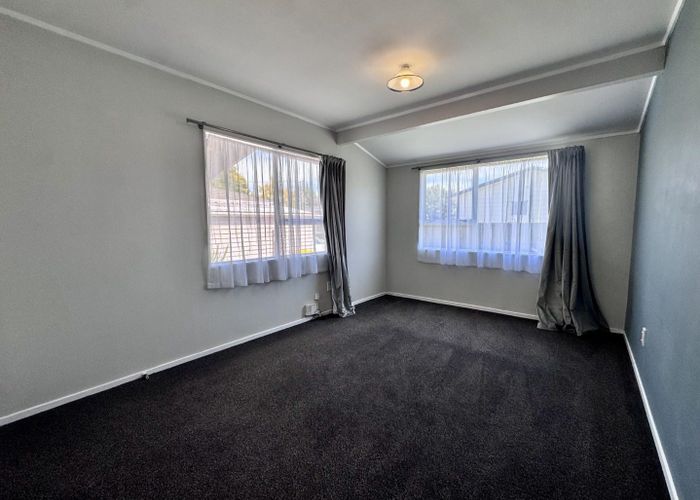  at 2/6 Short Street, Papakura, Auckland