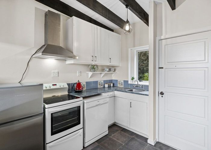  at 3/17 Wrights Hill Road, Karori, Wellington