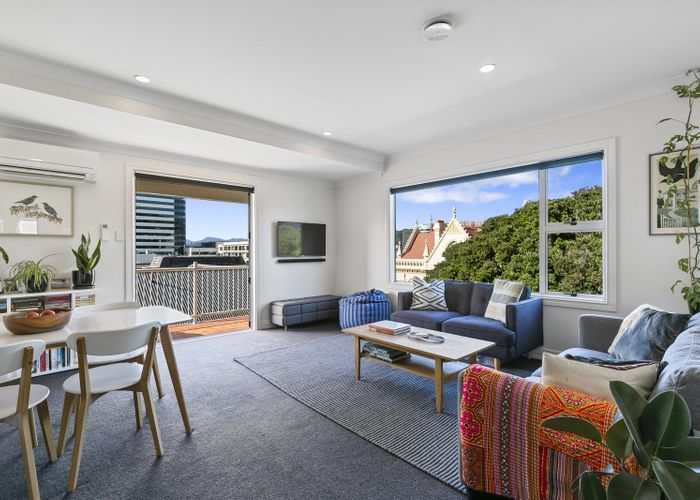  at 18C Hill Street, Thorndon, Wellington