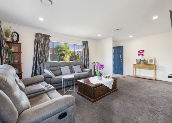  at 52 Bellville Drive, Clendon Park, Manukau City, Auckland