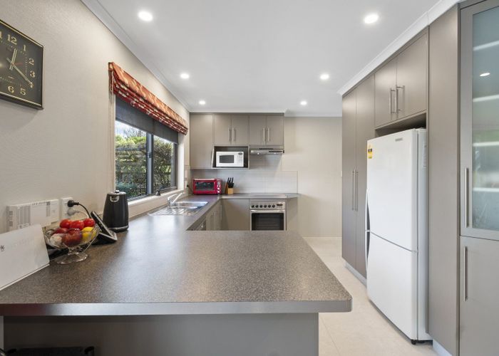  at 11 Silkwood Place, Fitzherbert, Palmerston North