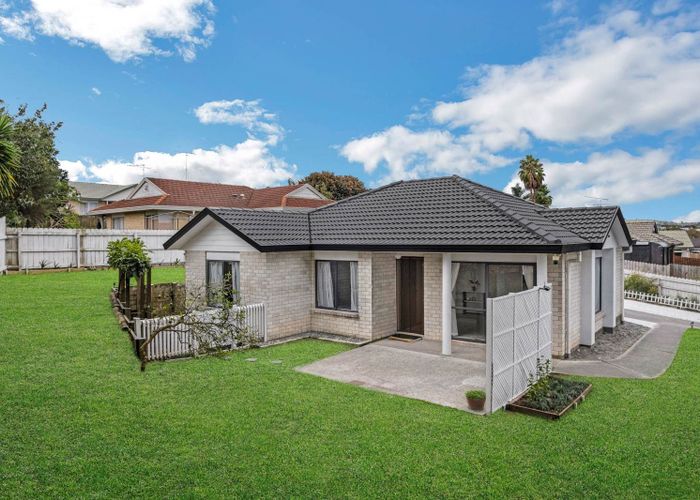  at 2 Skelton Avenue, Manurewa, Manukau City, Auckland