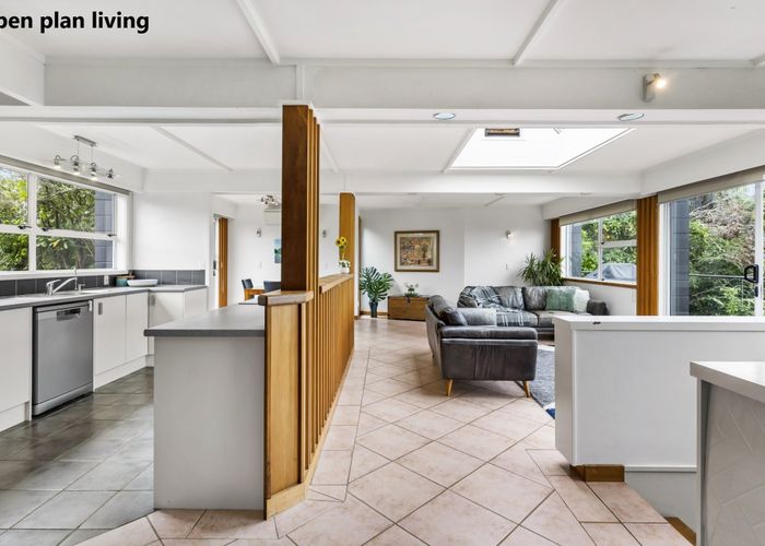  at 122 Rangatira Road, Beach Haven, North Shore City, Auckland