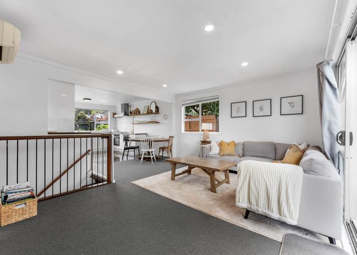  at 3 Malvina Place, Bucklands Beach, Manukau City, Auckland