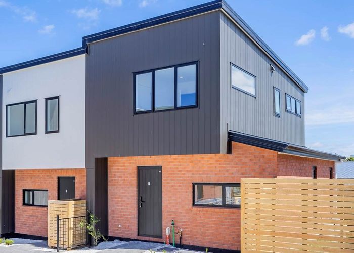  at 36C Kaikoura Street, Henderson, Auckland