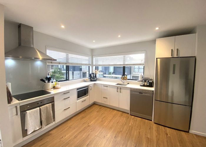  at 2 Carder Court, Hobsonville, Waitakere City, Auckland