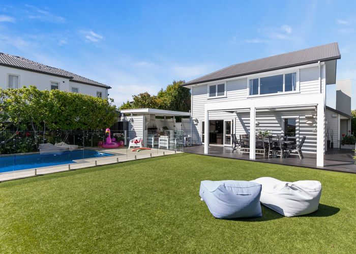  at 6 Piriti Drive, Te Atatu Peninsula, Auckland