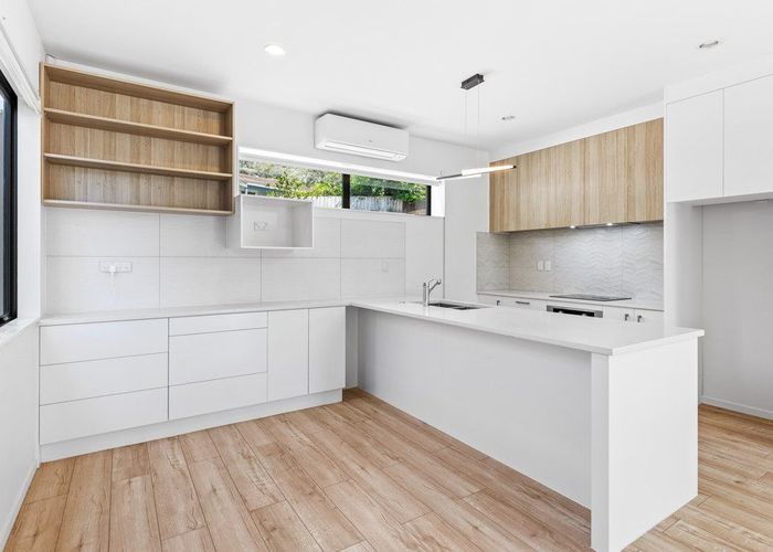  at 4A Trengove Place, West Harbour, Waitakere City, Auckland