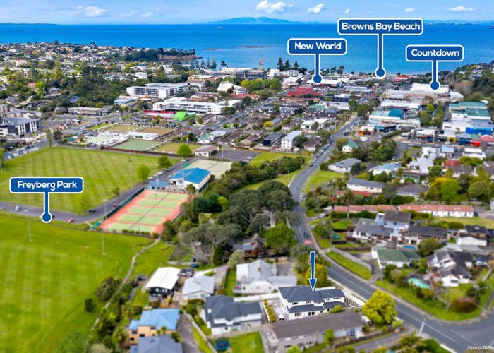  at 35B Glencoe Road, Browns Bay, Auckland