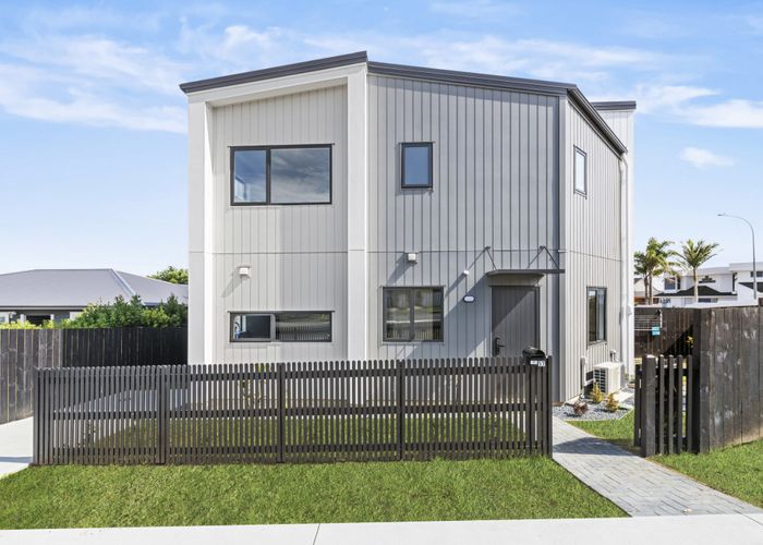 at Lots 1&4,  Bradbury Road, Highland Park, Manukau City, Auckland