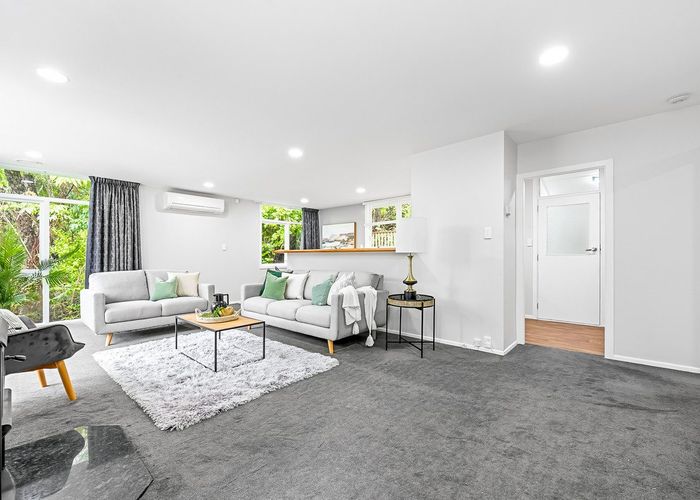  at 15 Elmslie Road, Pinehaven, Upper Hutt, Wellington