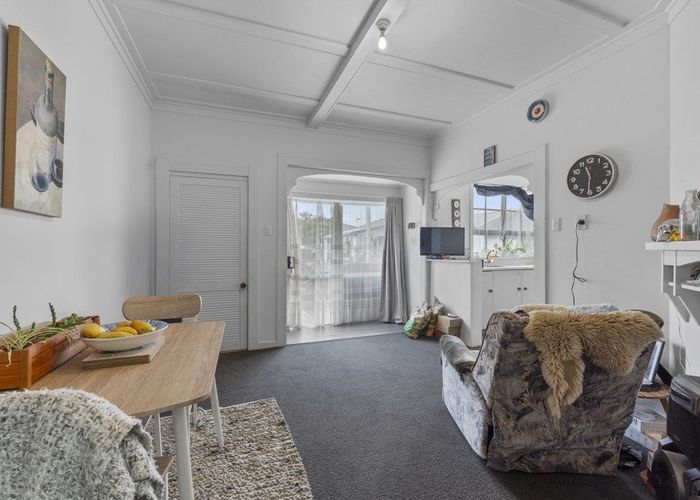  at 8 Holyoake Street, Whanganui East, Whanganui, Manawatu / Whanganui