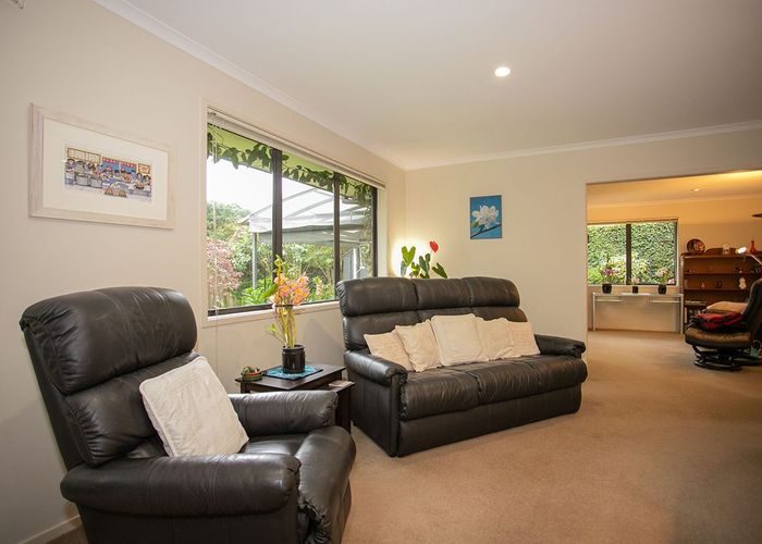  at 8 Eagle Street, Welcome Bay, Tauranga