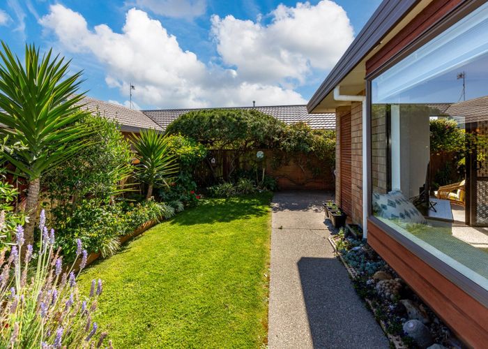  at 94 Cedar Drive, Paraparaumu Beach, Paraparaumu