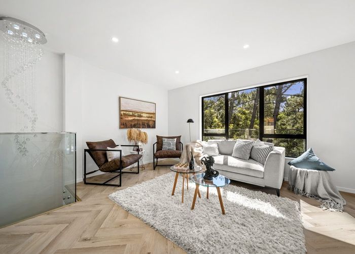  at 5A / 5B Saddleback Rise, Murrays Bay, North Shore City, Auckland