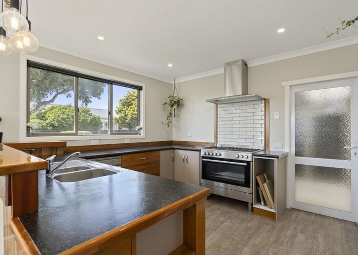  at 2 Drake Street, Vogeltown, New Plymouth