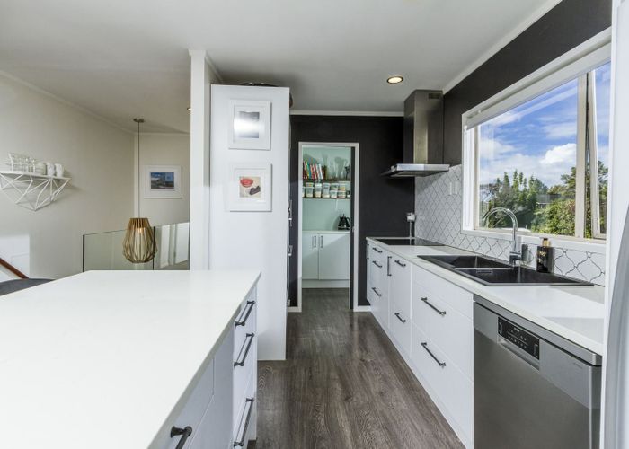  at 7 Paris Place, Birkenhead, Auckland