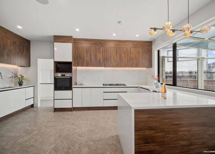  at 154 Luckens Road, West Harbour, Waitakere City, Auckland