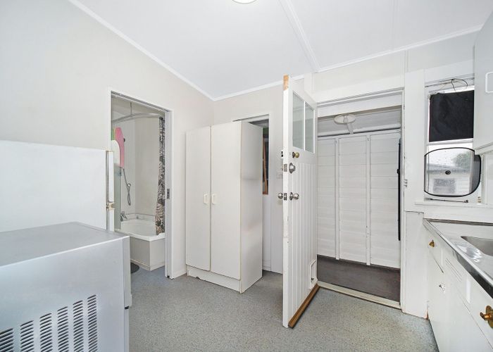 at 32 Awa Street, Otahuhu, Auckland