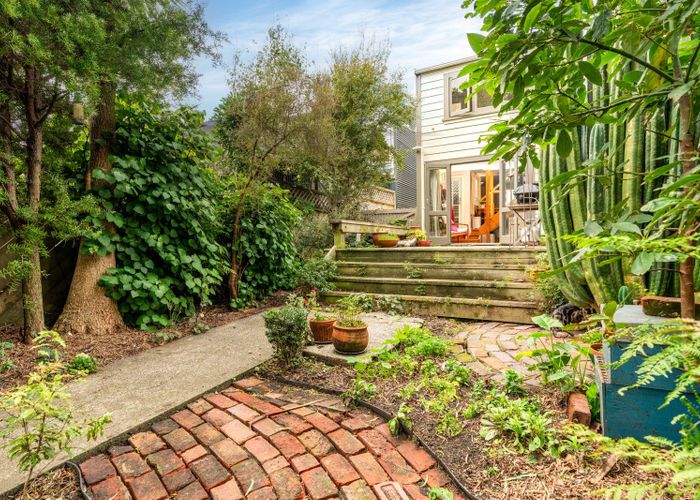 at 19 Moir Street, Mount Victoria, Wellington, Wellington