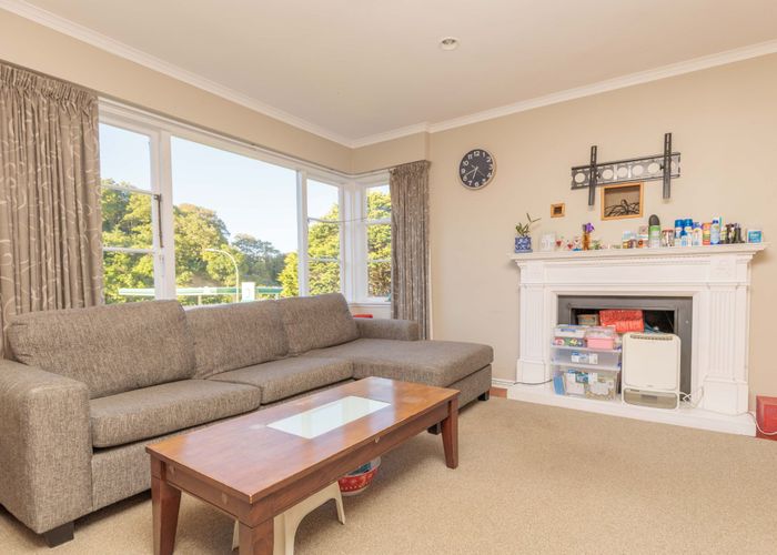  at 92 Newlands Road, Newlands, Wellington