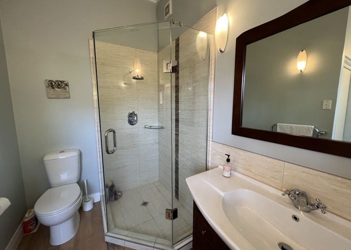  at 11 Ocean View Road, Milford, North Shore City, Auckland
