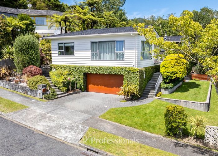  at 18 Dalton Grove, Stokes Valley, Lower Hutt, Wellington