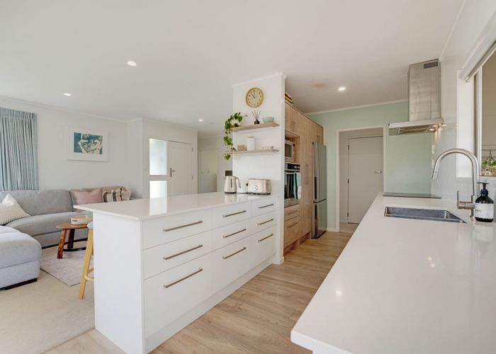  at 1/39 Camrose Place, Glenfield, North Shore City, Auckland