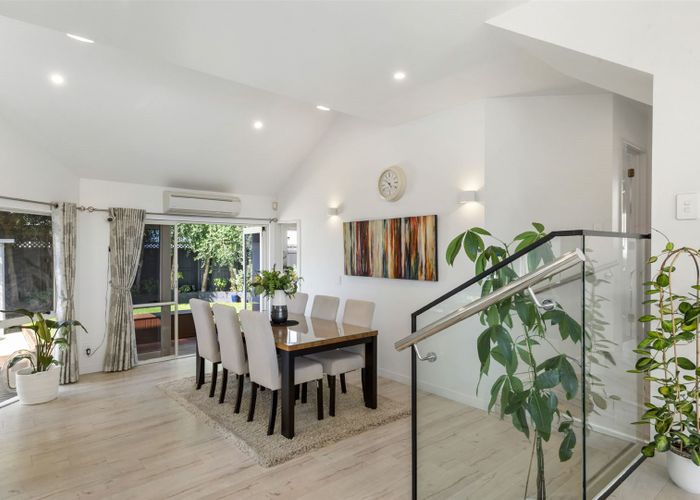  at 1/11 Pine Ridge Terrace, Hauraki, Auckland