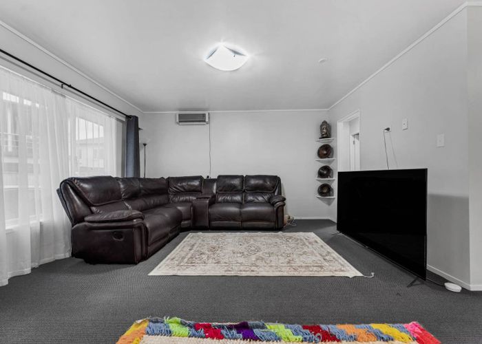  at 2/13 Lochinver Road, Papatoetoe, Manukau City, Auckland